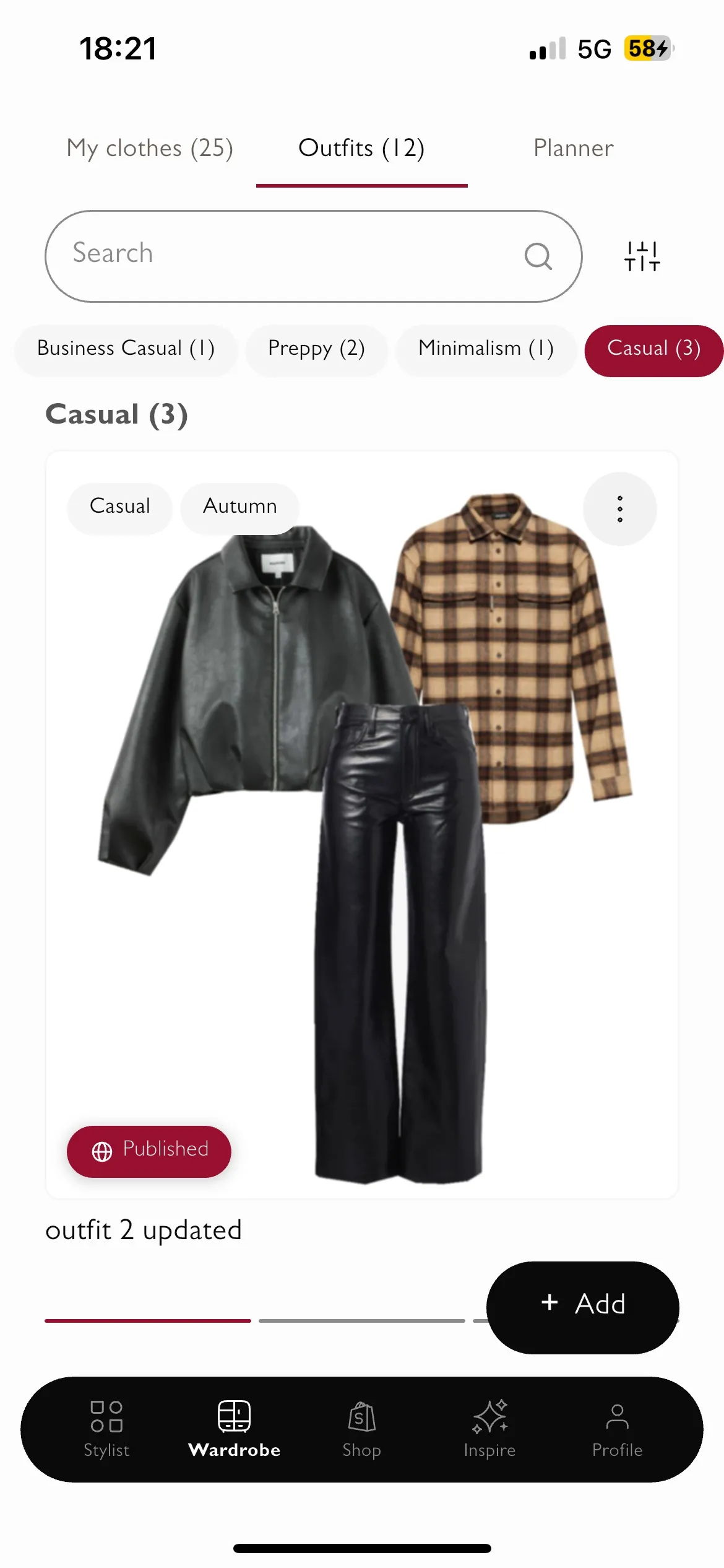 iLea outfit compatibility score with stylist explanation